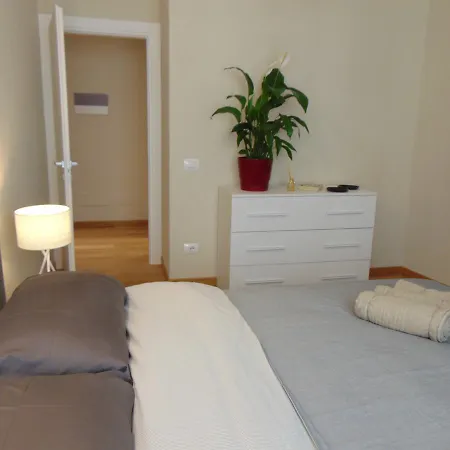 Apartment Chic *